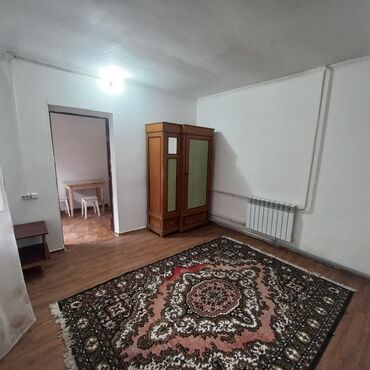 сдаю квартиру долгосрочно каракол: 21 м², Без мебели