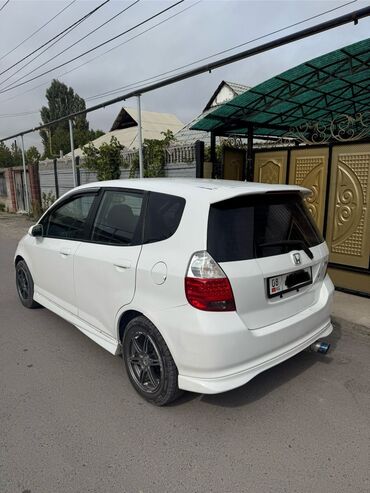 рычак на фит: Honda Fit: 2003 г., 1.3 л, Автомат, Бензин, Седан