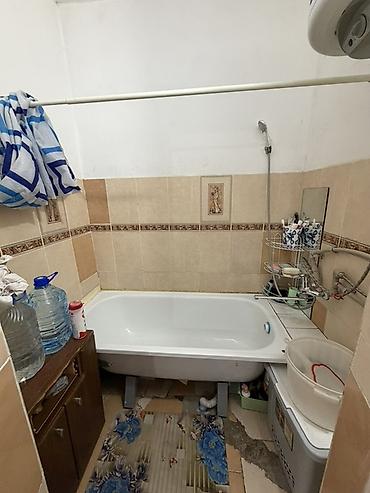 6 микрорайон: 3 комнаты, 69 м², 2 этаж — 6