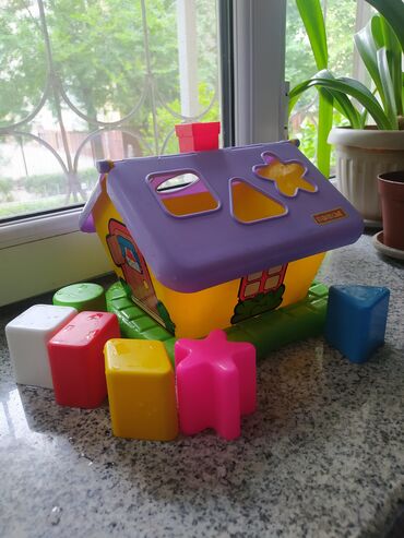 игрушечный домик: Полесье развивающая игрушка Домик. 300 сом. Б.у