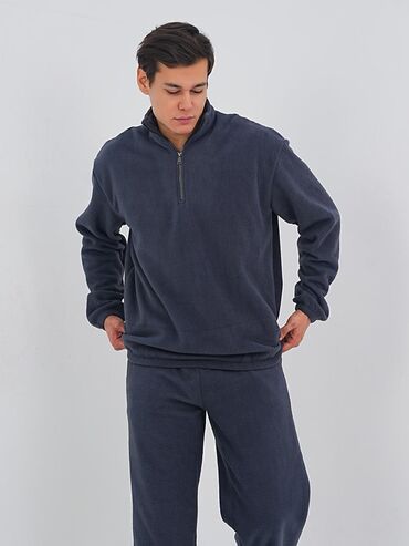 Спортивные костюмы: Мужской спортивный костюм, однотонный черный. + - Комплект: свитшот — 10