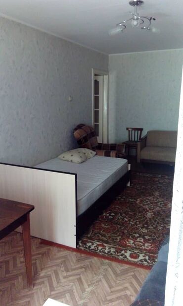 1 комнатная квартира 10000: 1 комната, Риэлтор, Без подселения, С мебелью полностью