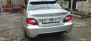 Daewoo: Daewoo Nexia: 2010 г., 1.6 л, Механика, Бензин, Седан