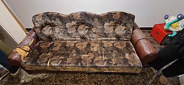 islenmis divan: Диван, Б/у, Раскладной, Без подъемного механизма, Ткань — 1