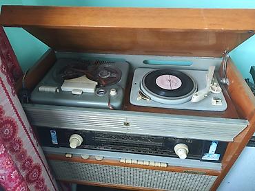 all in one: Vintage radiola-kombayn: radio + maqnitofon lent yazıcısı + vinil — 2