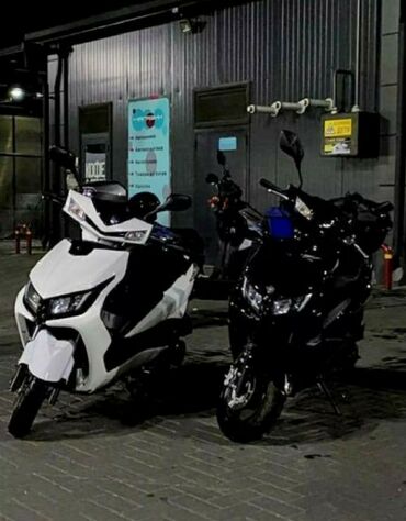 купить электромотоцикл в бишкеке: Макси-скутер Honda, 160 куб. см, Бензин, Новый, В рассрочку