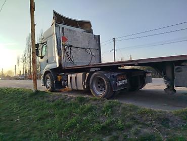 Тягачи: Тягач, Renault, 2013 г., Контейнеровоз — 5