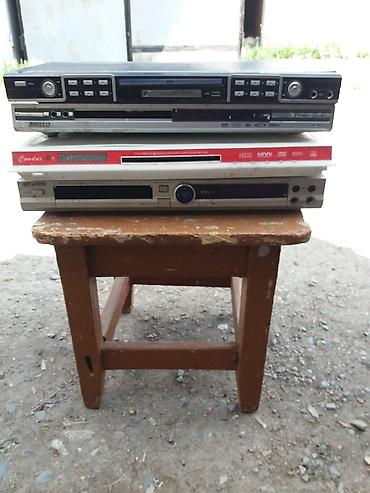 Другая аудиотехника: Продаются: 1-проигрыватели грампластинок по 1000 сом. 2- катушечный — 15