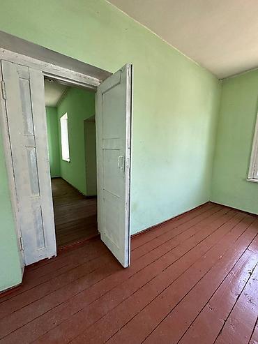 Продажа коттеджей и домов: 🏡 ПРОДАЁТСЯ ЧАСТНЫЙ ДОМ 📍 г. Кызыл-Кия, ул. Советская Продаётся — 11