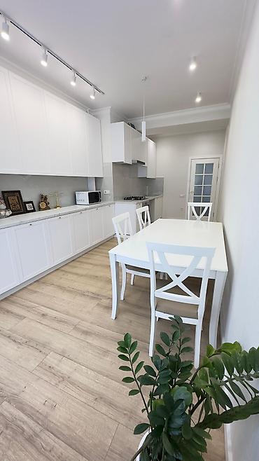 Продажа квартир: 3 комнаты, 102 м², Элитка, 4 этаж, Дизайнерский ремонт — 21