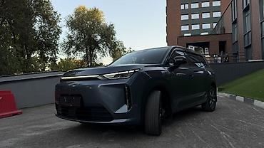 Zeekr: Zeekr : | 2026 г. Кроссовер — 2