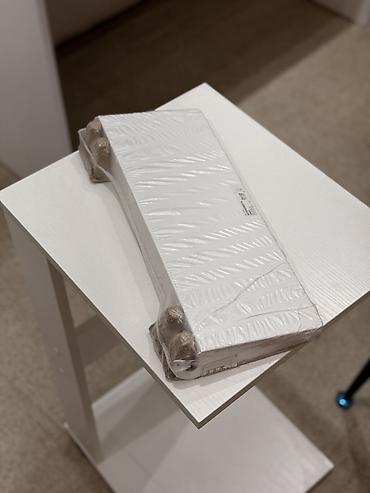 Полка надставка для стола IKEA SIGNUM/«СУННЕРСТА» (см. ярлык на at lalafo.kg Полка надставка для стола IKEA SIGNUM/«СУННЕРСТА» (см. ярлык на
