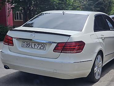 Mercedes-Benz: Mercedes-Benz E-Class: 2.1 l | 2010 il Sedan — 2