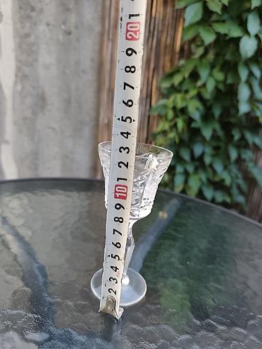 bacac diska statua: Kristalna čašica za liker/rakiju na stalku - Materijal: brušeni — 2