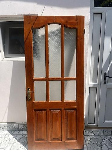 Şüşəli taxta otaq qapısı - 3 ədəd Qapı yaxşı vəziyyətdədir