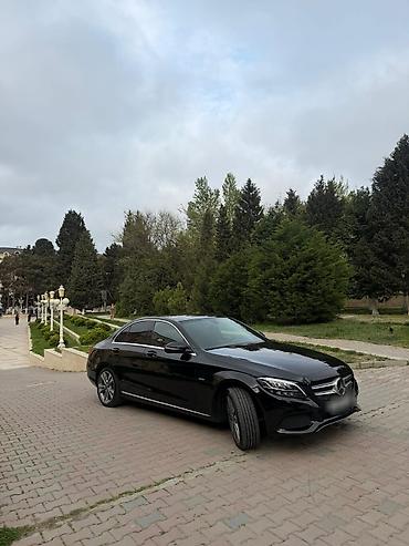 Mercedes-Benz: Mercedes-Benz C-Class: 2 l | 2017 il Sedan — 1