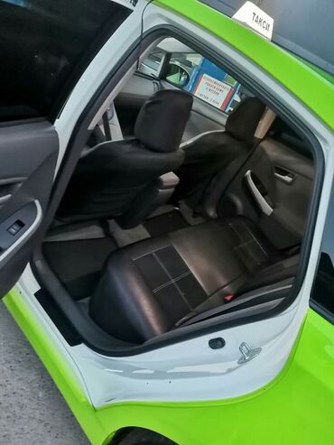 Toyota: Toyota Prius: 1.8 l. | 2012 έ. Χάτσμπακ — 8