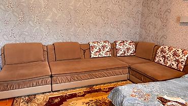 islenmis divan: Угловой диван, Б/у, Нераскладной, Без подъемного механизма, Велюровая ткань — 1