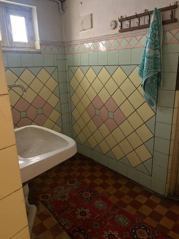 Həyət evləri və villaların satışı: 3 otaqlı, 150 kv. m, Orta təmir — 9