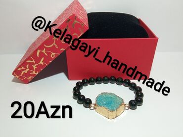 Bilərziklər: Qolbaqlar el işləridir hamısı.Hamısı karopkadadır. Çatdırılma :🚇 İçəri — 8