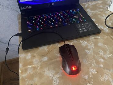 VAZ (LADA): Asus Gaming siçan, qırmızı, yaşıl, göy işıqları var. Əla vəziyyətdədi