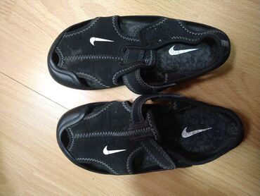 nike patike velicina u cm: Nike unisex sandale,velicina 27-28