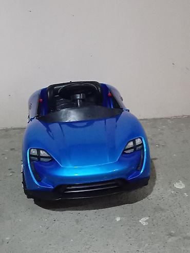 Uşaq üçün elektrik maşınları: Uşaq üçün elektrikli minik maşını – mavi rəngdə, sport kupe dizaynı — 4