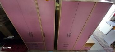 Ormari: Plakari dva komada 237x130cm jedan 160eu .prevoz vas ili uz doplatu — 2