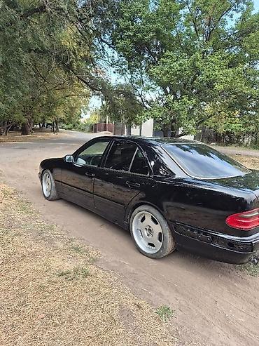 Mercedes-Benz E-Class: 1999 г., 3.2 л, Механика, Бензин, Седан