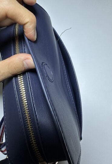 Другие сумки: Продаю сумку!
Качество отличное.
Новая
Никто не носил!
Торг уместен — 5