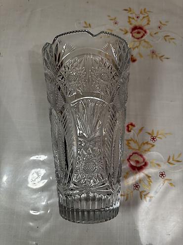 gul kartinkalari: Bir vaza, Xrustal — 4