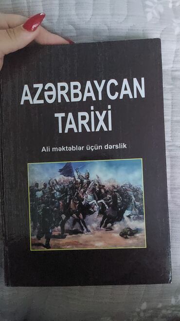 kompüter aliram: Salam. Universitet ucun tarix kitabi 9 manata almisam 6 satiram