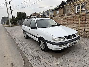 ferrari car: Volkswagen Passat: 1993 г., 2 л, Механика, Бензин, Универсал — 2