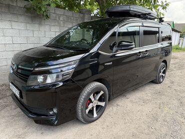 Скупка черного металла: Toyota Voxy: 2015 г., 1.8 л, Вариатор, Гибрид, Минивэн