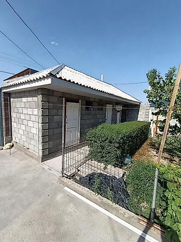 чопон ата: 🏡 Продается 2-этажный дом в Ак-Ордо 3! 📍 Улица: Жаны Муун ✨ Основные — 6