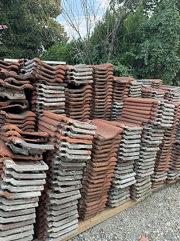 samotne cigle za pecenjaru: Crep POLET – Novi Bečej MZ2
1000 komada
- 15din/kom — 1