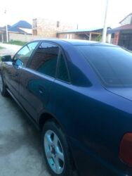 Audi: Audi A4: 1995 г., 1.8 л, Механика, Бензин, Седан — 7