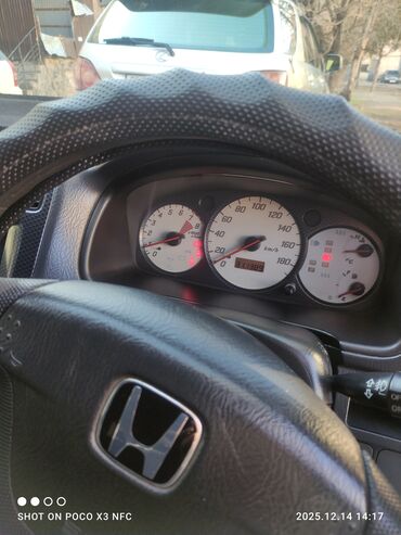 Honda: Honda Stream: 2001 г., 1.7 л, Автомат, Бензин, Минивэн — 8