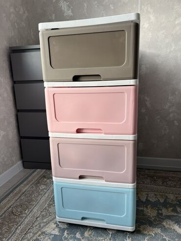 сейф для хранения документов: Кийим үчүн комод, Колдонулган, Күзгүсүз, Желим