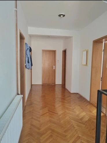 Kuće na prodaju: 390 kv. m, 8 soba — 6