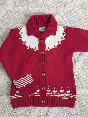 usaq ust geyim: 5 yaş
7 azn