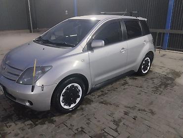 Toyota: Toyota Ist: 2002 г., 1.3 л, Автомат, Газ, Хэтчбэк — 4