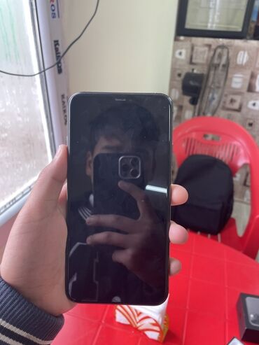 Apple iPhone: IPhone 11 Pro Max, Б/у, 64 ГБ, Space Gray, Коробка, 76 % — 3