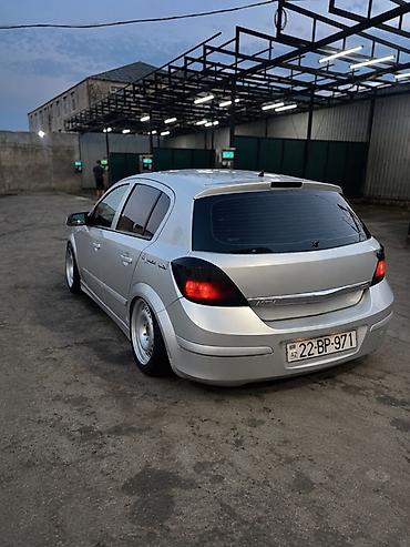opel astra arxa stoplar: Opel Astra H hatchback arxa stop Cüt şəkildə stoplar qaradı reyal — 2