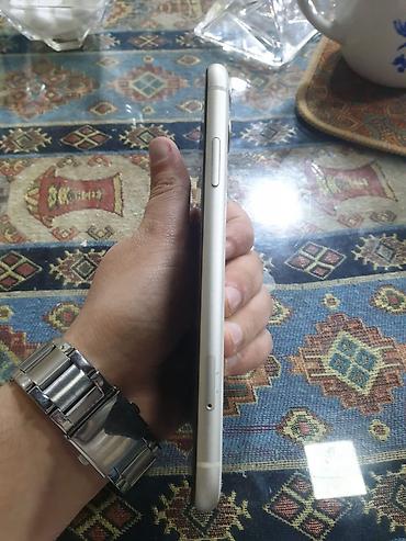 Apple iPhone: IPhone 11, 128 GB, White Titanium, Face ID — 11