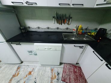 тумба с мойкой: Кухонный гарнитур, Б/у, цвет - Белый, Дерево, Самовывоз, Платная доставка