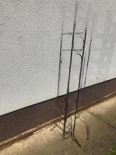 Ostali stilski dekor: Metalni stalak za vino – set od 2 komada - Materijal: čelik/kovano — 8