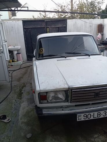 4 qapi niva: VAZ (LADA) 2107: 1.6 l | 2004 il Sedan
