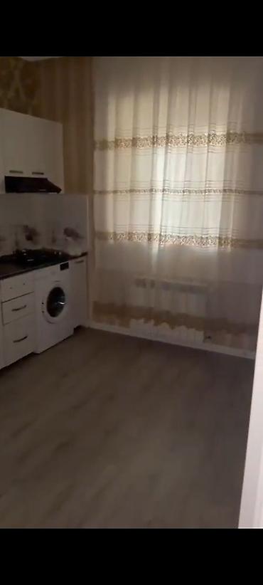 80 kv. m, 2 otaqlı, Kombi, Qaz, İşıq