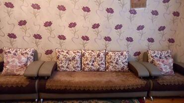 Qonaq otağı dəstləri: TV altlığı — 2